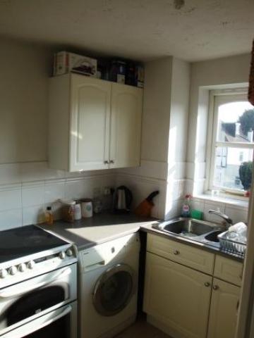 			NEW INSTRUCTION, 2 Bedroom, 1 bath, 1 reception Flat			 Windmill Drive, CRICKLEWOOD